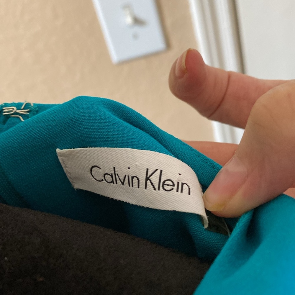 Calvin Klein dress - Picture 4 of 4